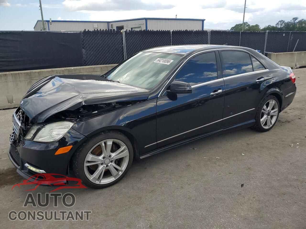 MERCEDES-BENZ E-CLASS 2013 - WDDHF5KB2DA727353