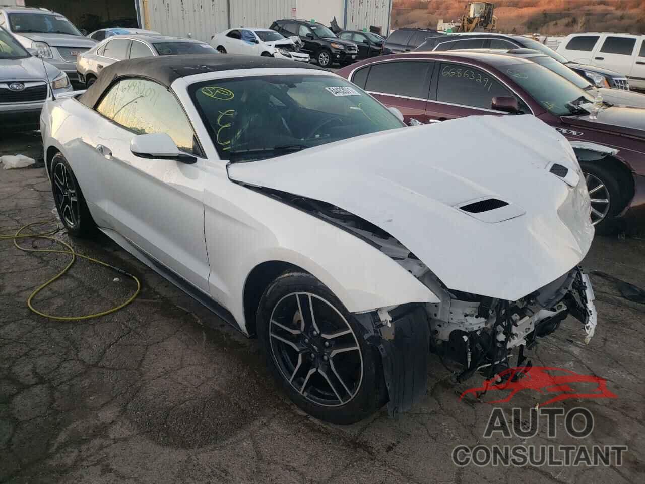 FORD MUSTANG 2018 - 1FATP8UH1J5110945
