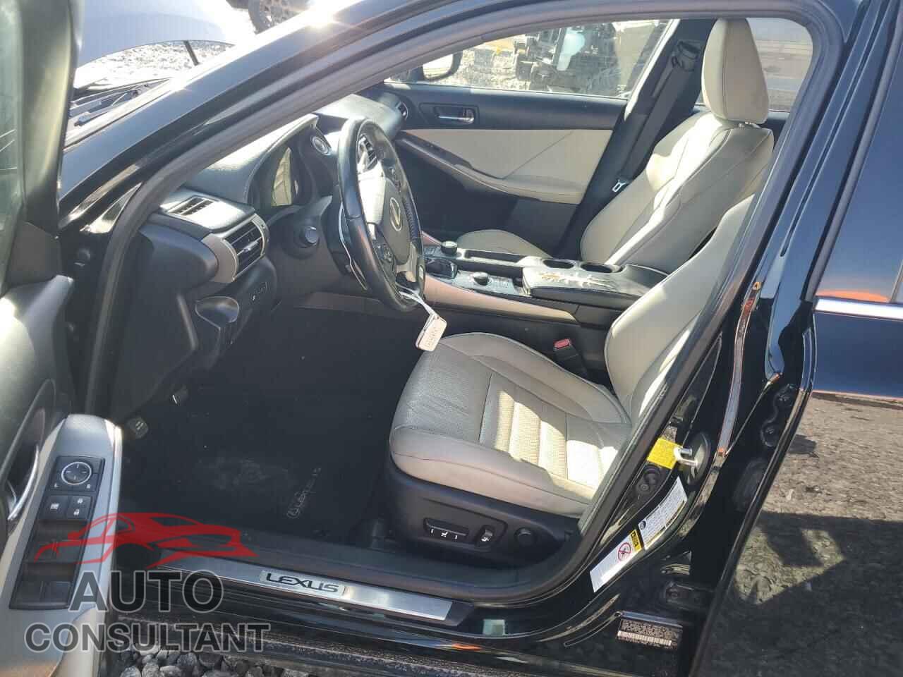 LEXUS IS 2014 - JTHBF1D21E5010344