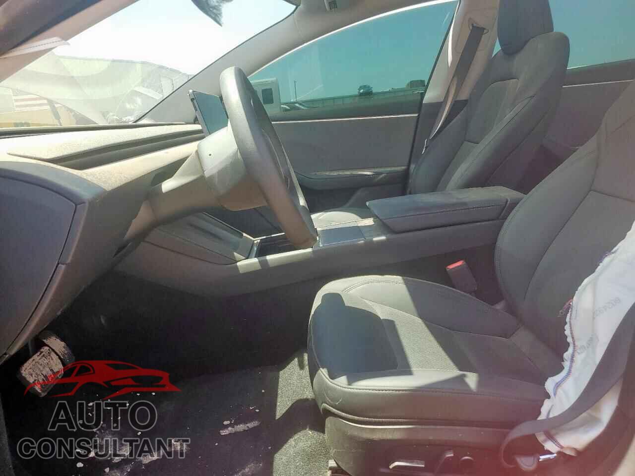 TESLA MODEL 3 2025 - 5YJ3E1EA3SF997148