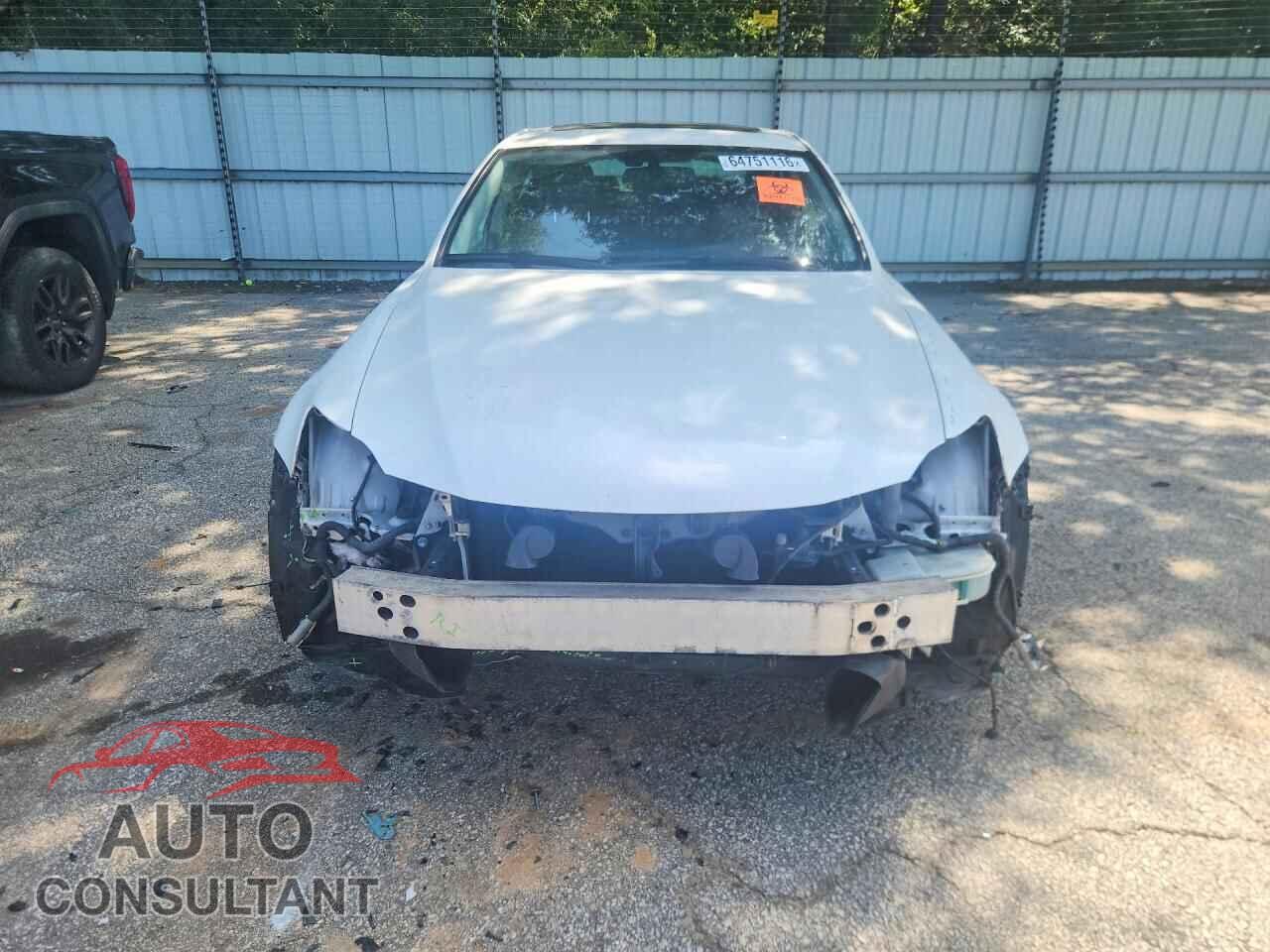 LEXUS IS 2012 - JTHCF5C20C5054796