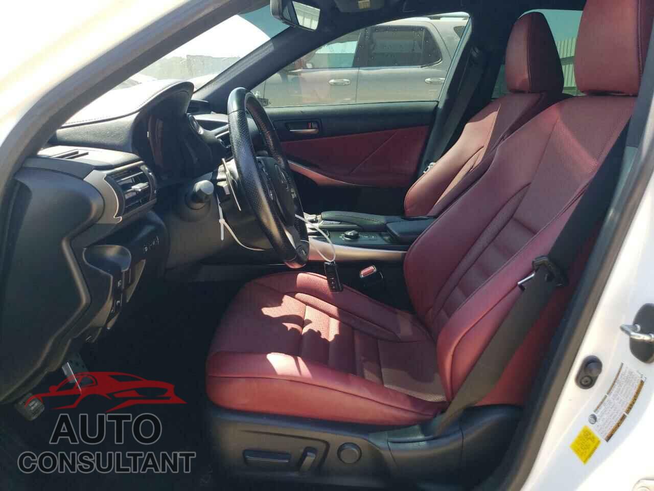 LEXUS IS 2020 - JTHGZ1B29L5036722