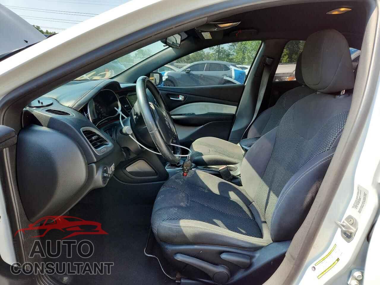 DODGE DART 2015 - 1C3CDFBB8FD201069