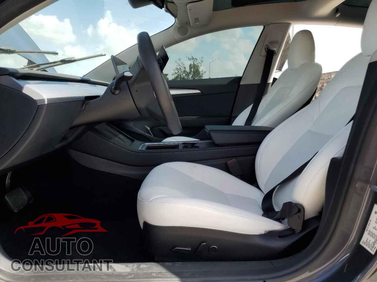 TESLA MODEL 3 2023 - 5YJ3E1EA5PF512967