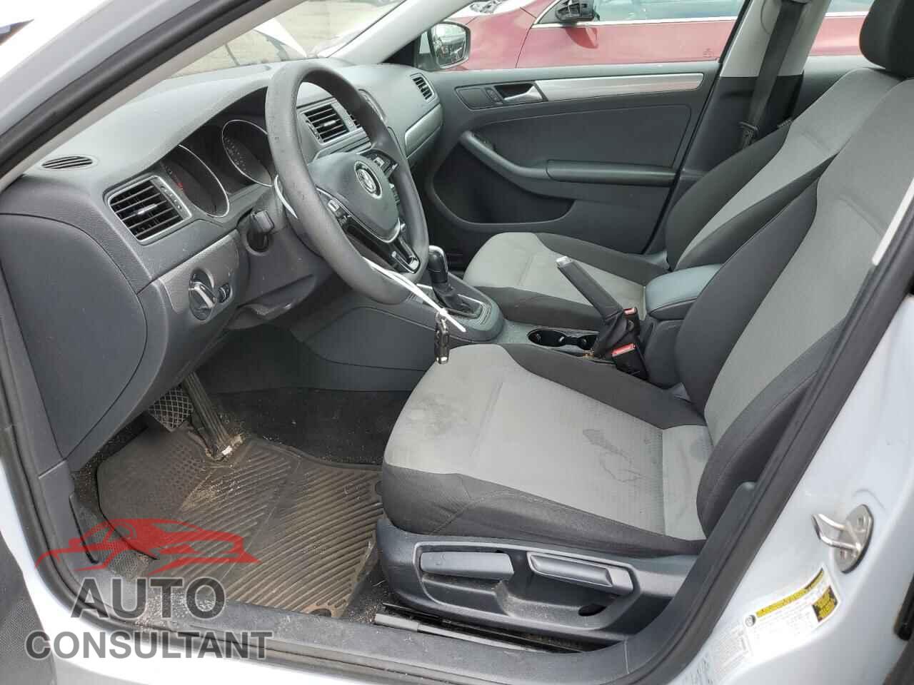 VOLKSWAGEN JETTA 2017 - 3VW2B7AJ3HM365328
