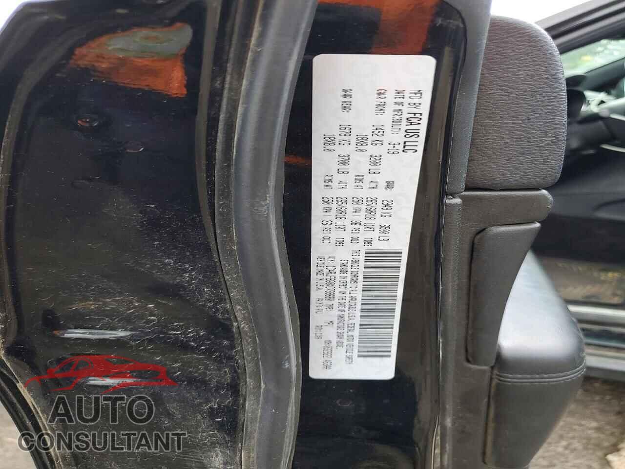JEEP CHEROKEE 2019 - 1C4RJFBG0KC739680