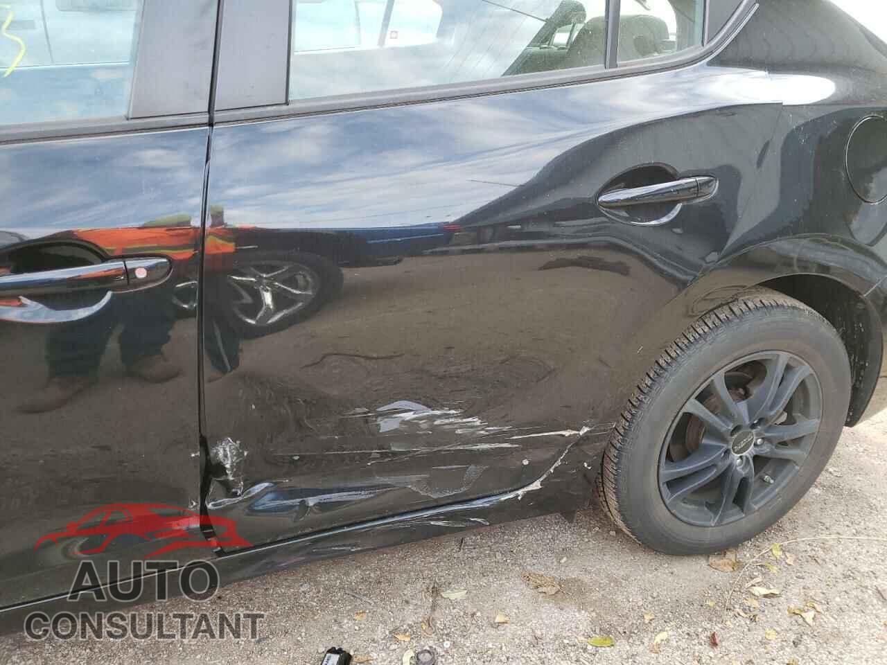 MAZDA 3 2017 - 3MZBN1U71HM107815
