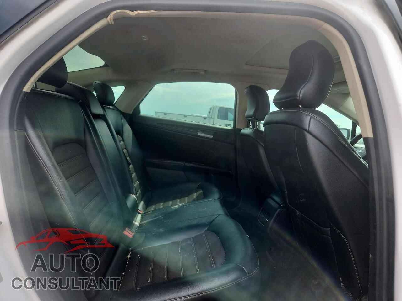 FORD FUSION 2018 - 3FA6P0HDXJR210903