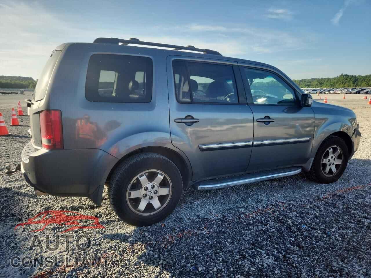 HONDA PILOT 2010 - 5FNYF3H88AB011313