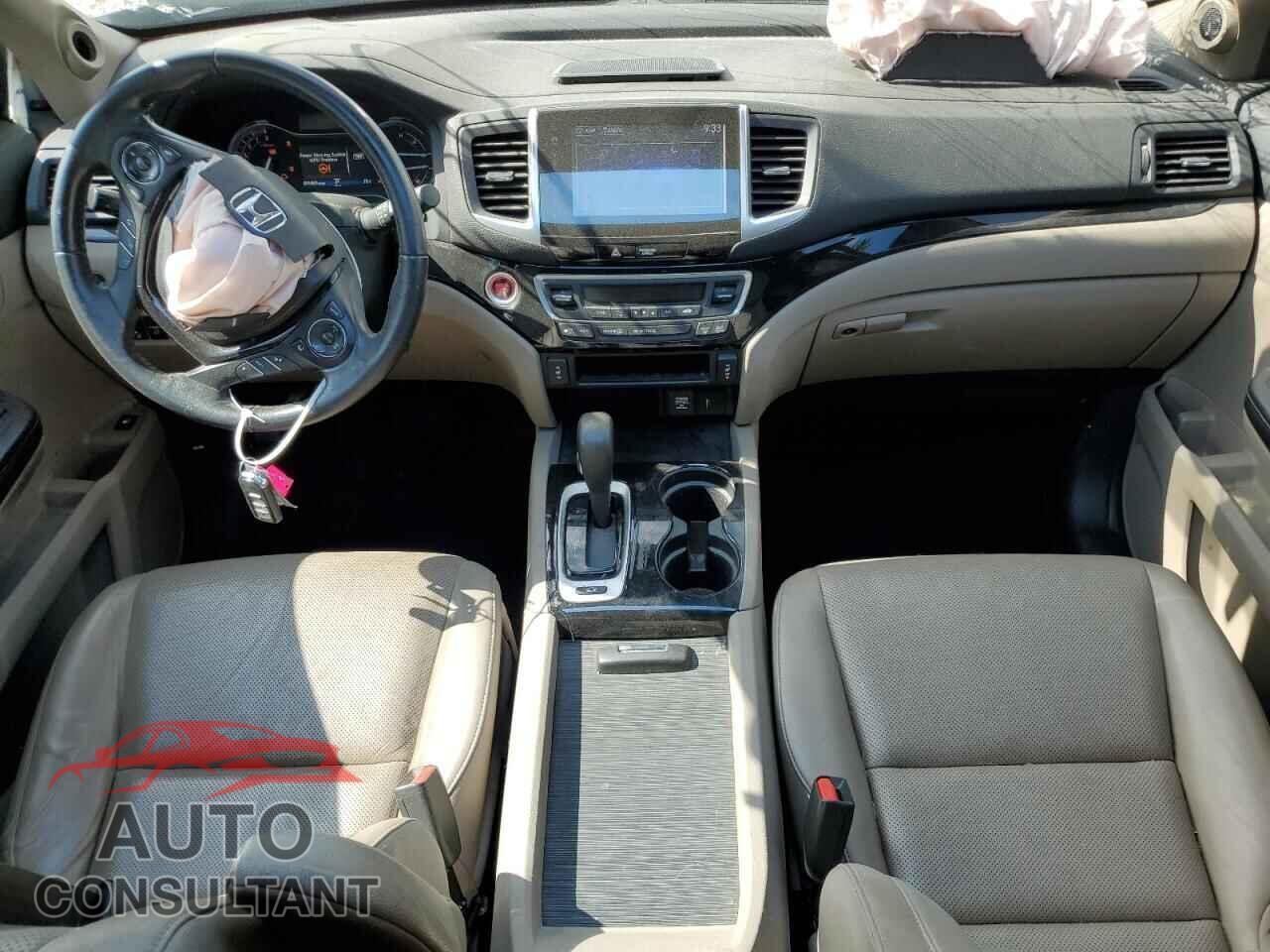 HONDA RIDGELINE 2017 - 5FPYK3F76HB035357