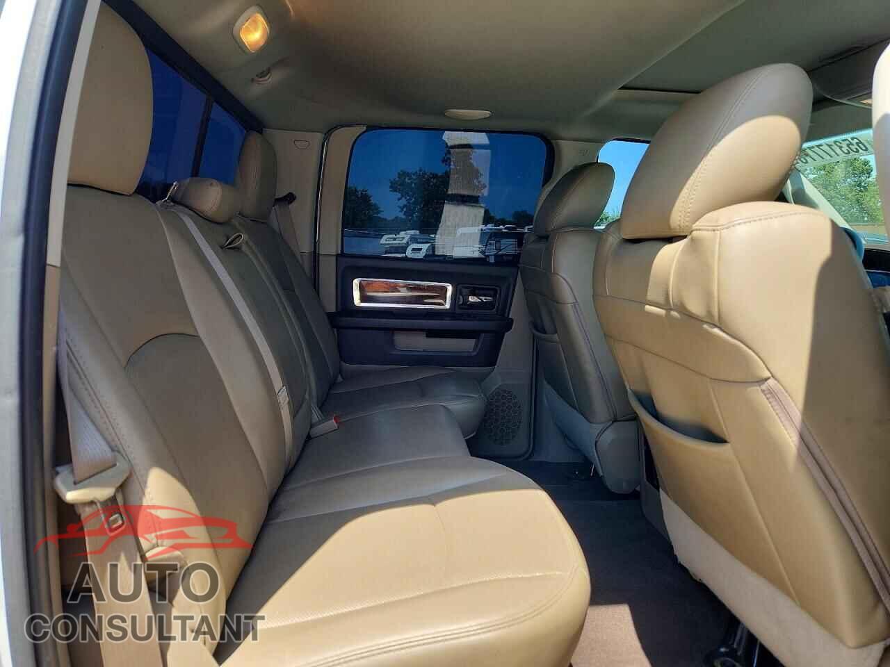 DODGE RAM 1500 2012 - 1C6RD7NT2CS328267