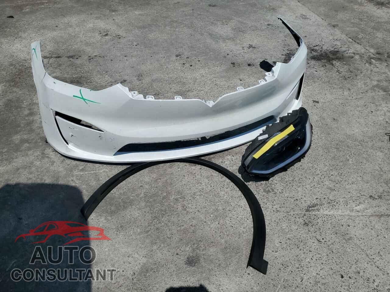 TESLA MODEL X 2024 - 7SAXCBE52RF454323