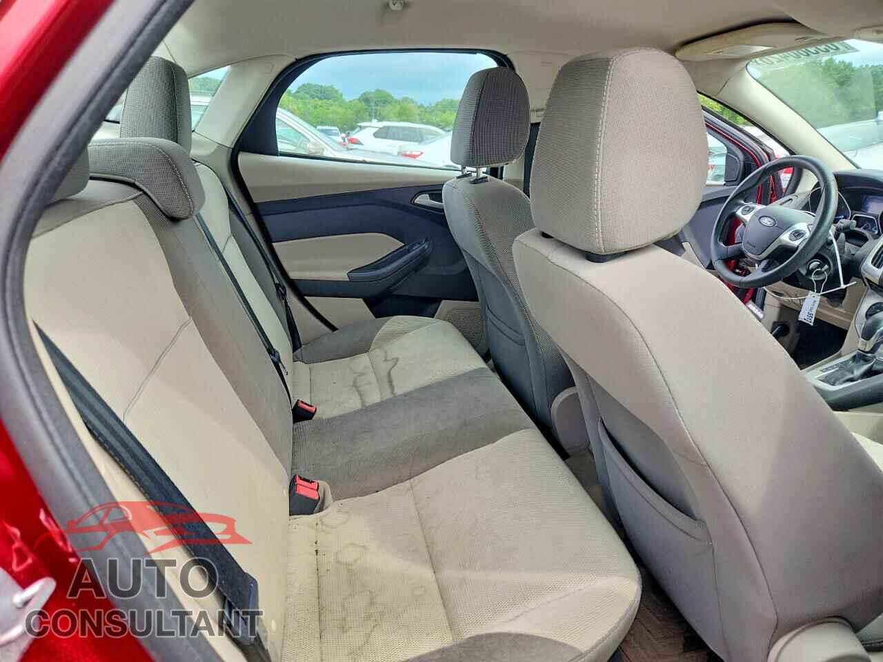 FORD FOCUS 2014 - 1FADP3F23EL178200