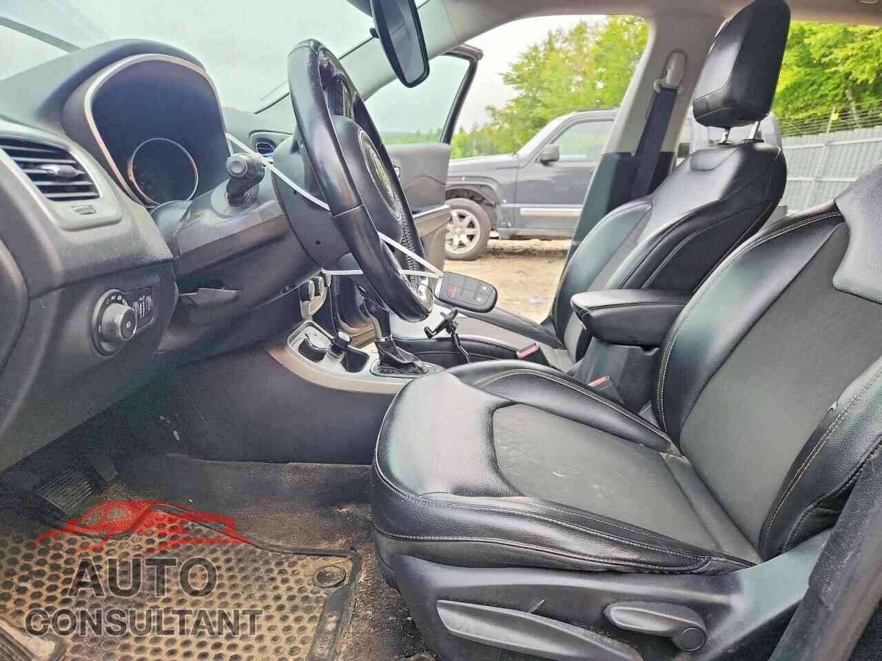 JEEP COMPASS 2018 - 3C4NJDBB5JT307984