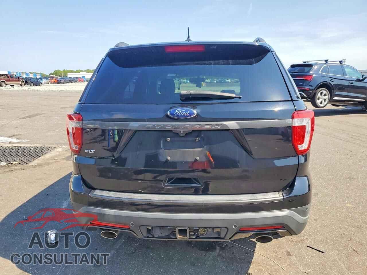 FORD EXPLORER 2018 - 1FM5K7D89JGA39523