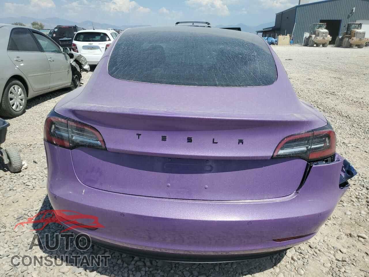 TESLA MODEL 3 2018 - 5YJ3E1EB4JF093638