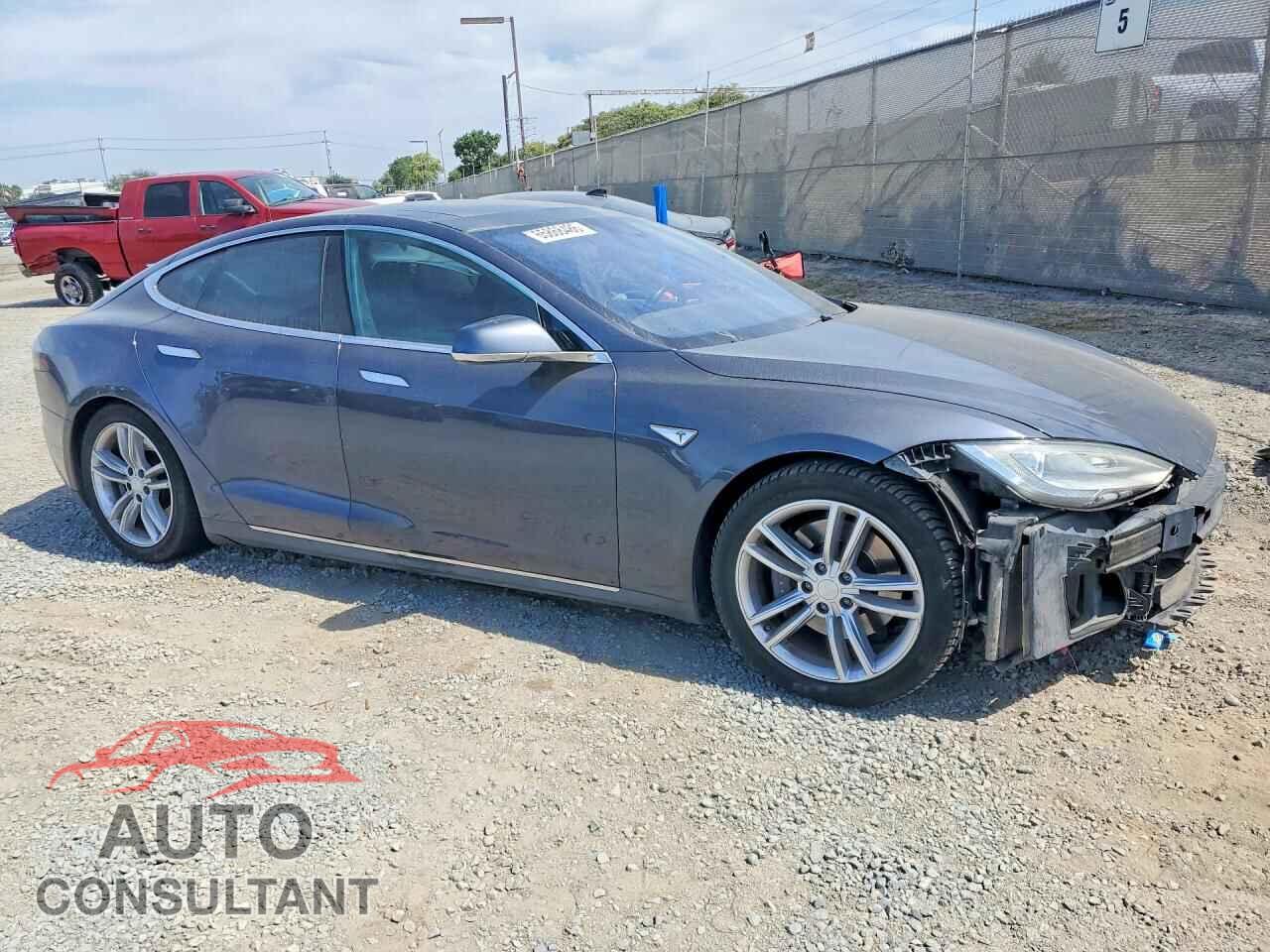 TESLA MODEL S 2015 - 5YJSA1E22FF116364
