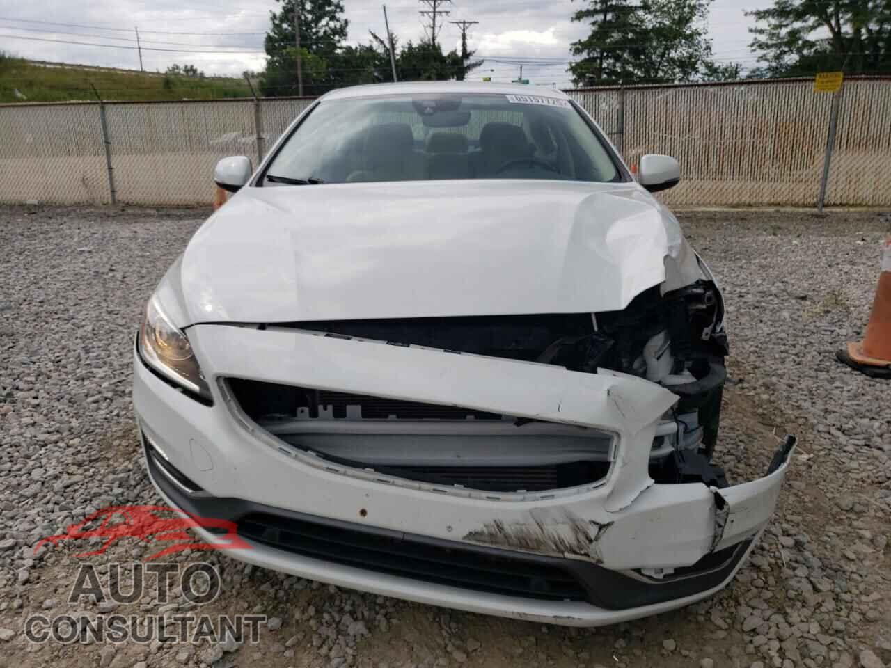 VOLVO S60 2017 - LYV402TK1HB150059