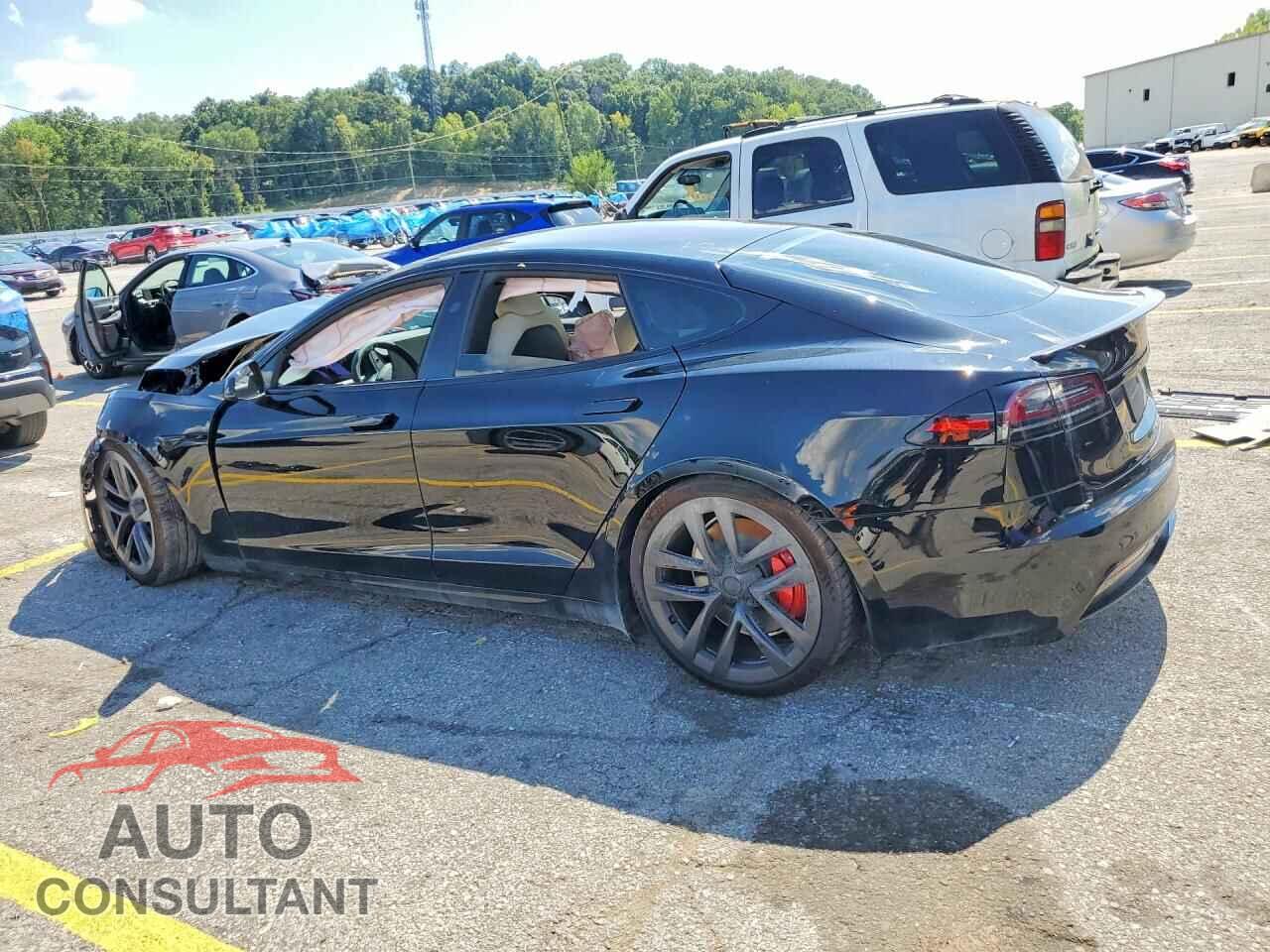 TESLA MODEL S 2023 - 5YJSA1E6XPF522008