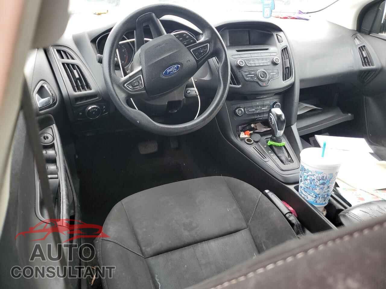 FORD FOCUS 2015 - 1FADP3K27FL295107