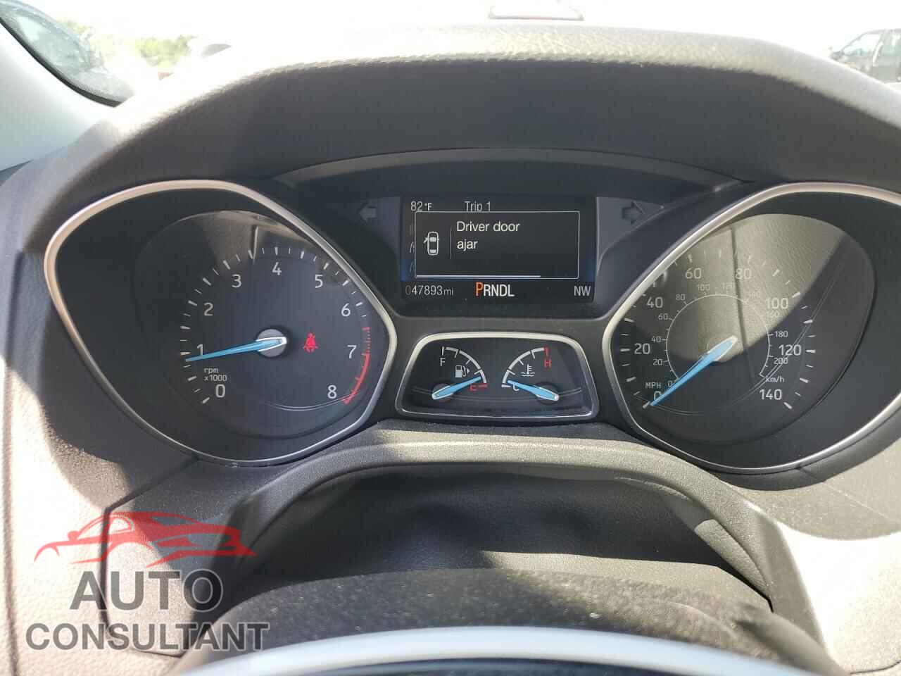 FORD FOCUS 2015 - 1FADP3F25FL367691