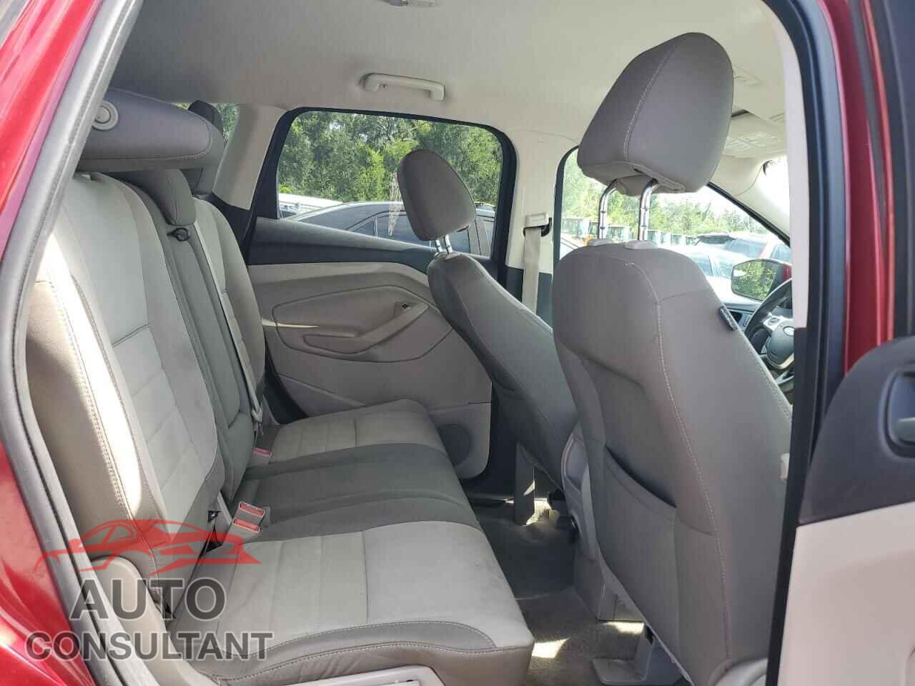 FORD ESCAPE 2013 - 1FMCU0GX2DUD64838