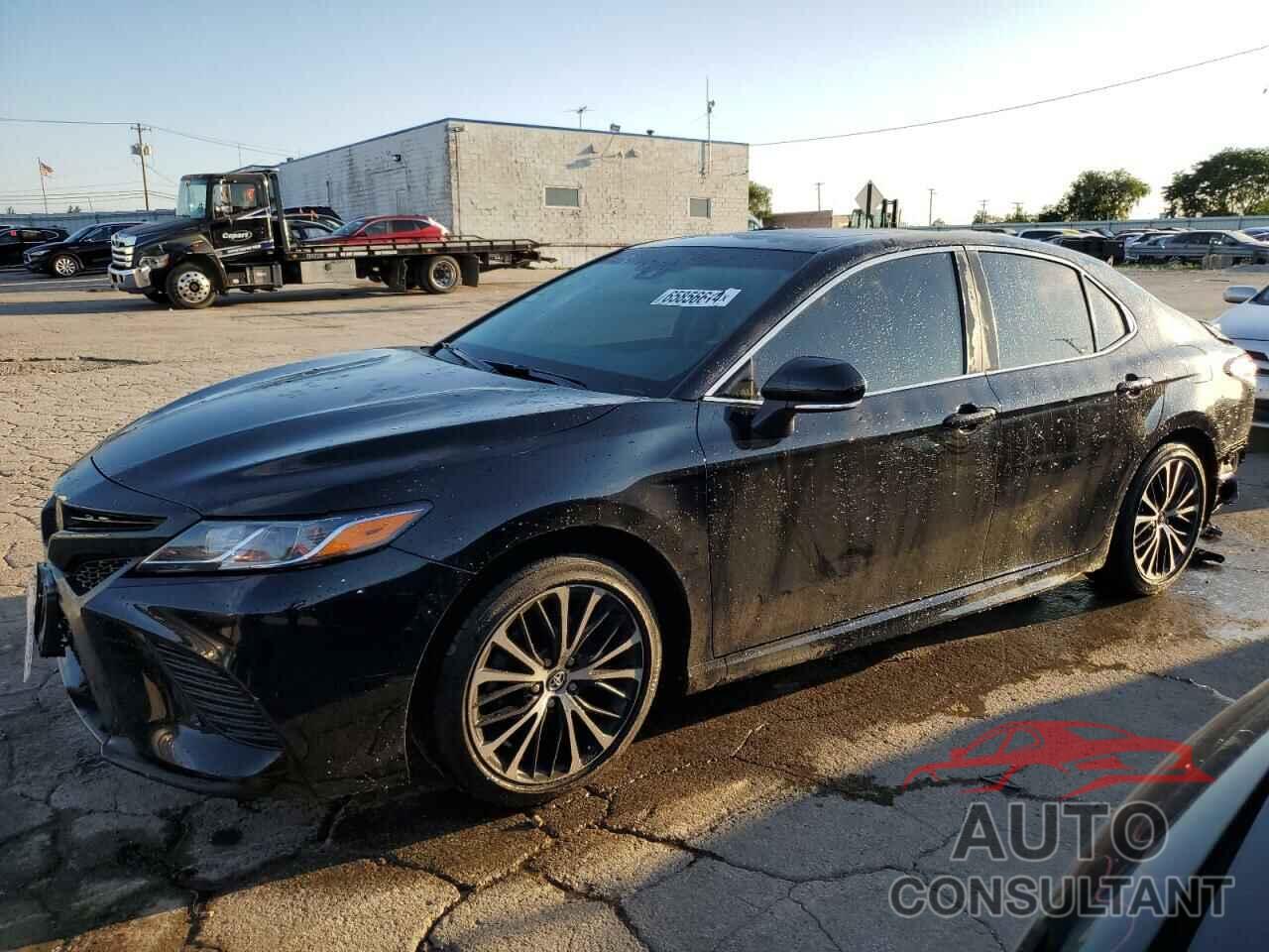 TOYOTA CAMRY 2018 - 4T1B11HK0JU041817