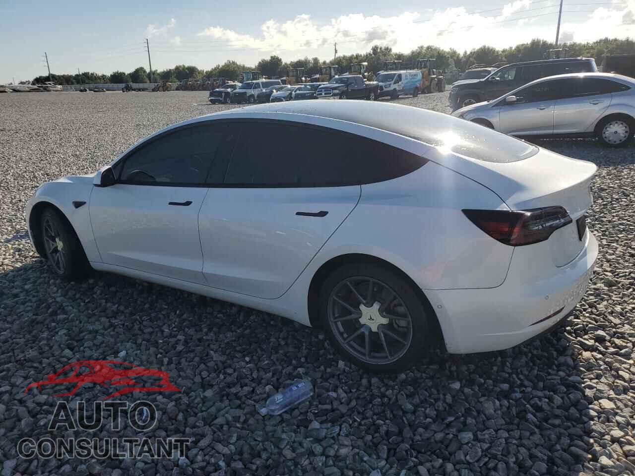TESLA MODEL 3 2021 - 5YJ3E1EA8MF853775