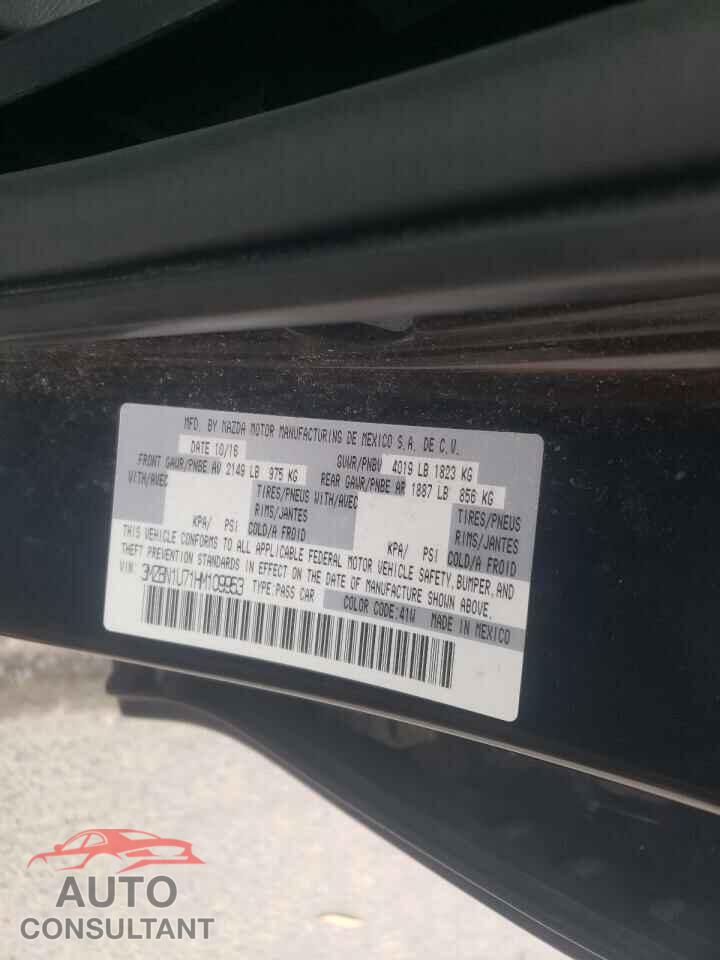MAZDA 3 2017 - 3MZBN1U71HM109953