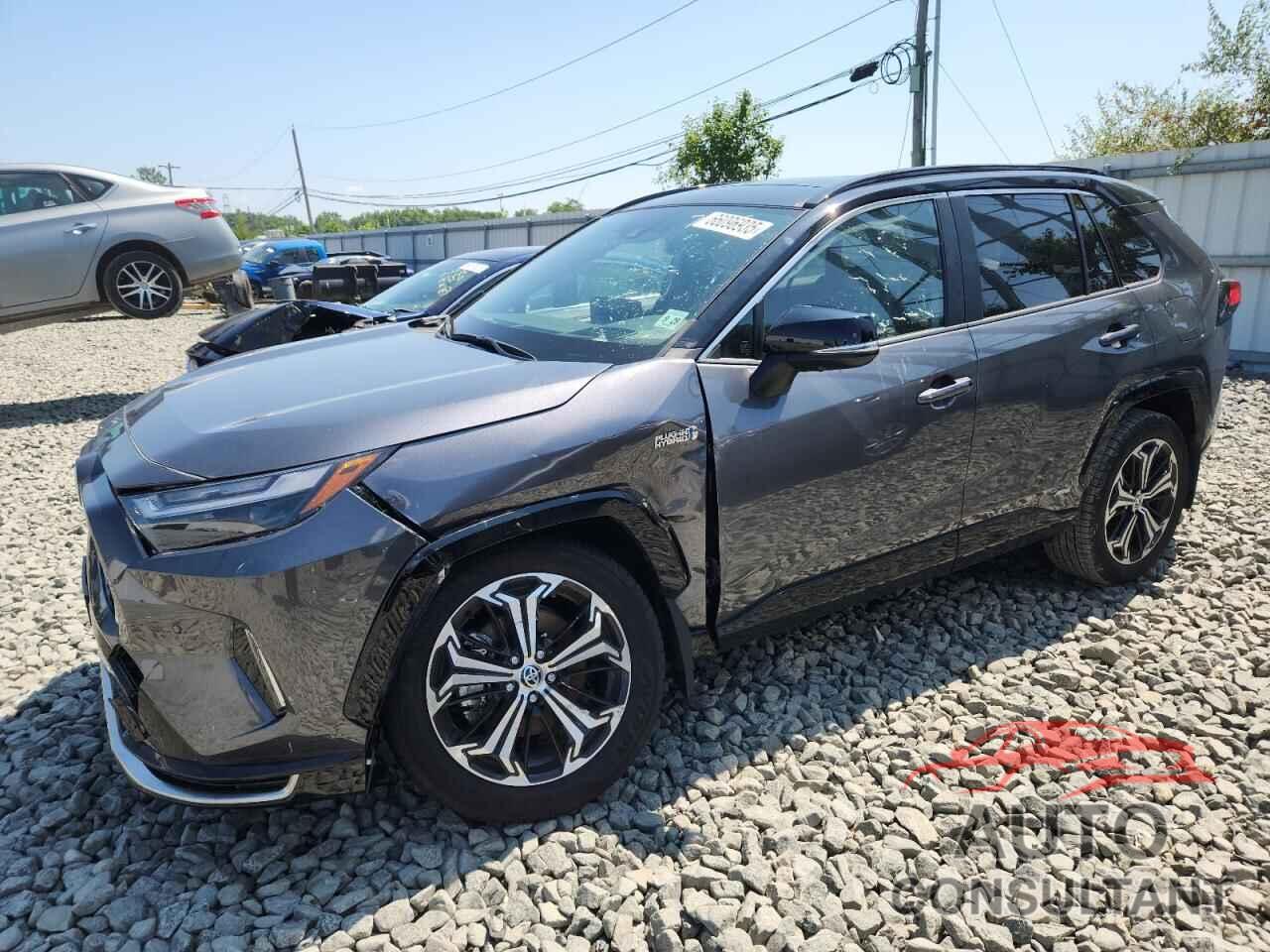 TOYOTA RAV4 2024 - JTMFB3FV7RD214353