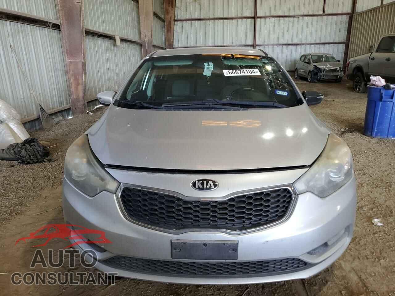 KIA FORTE 2016 - KNAFX4A88G5489422