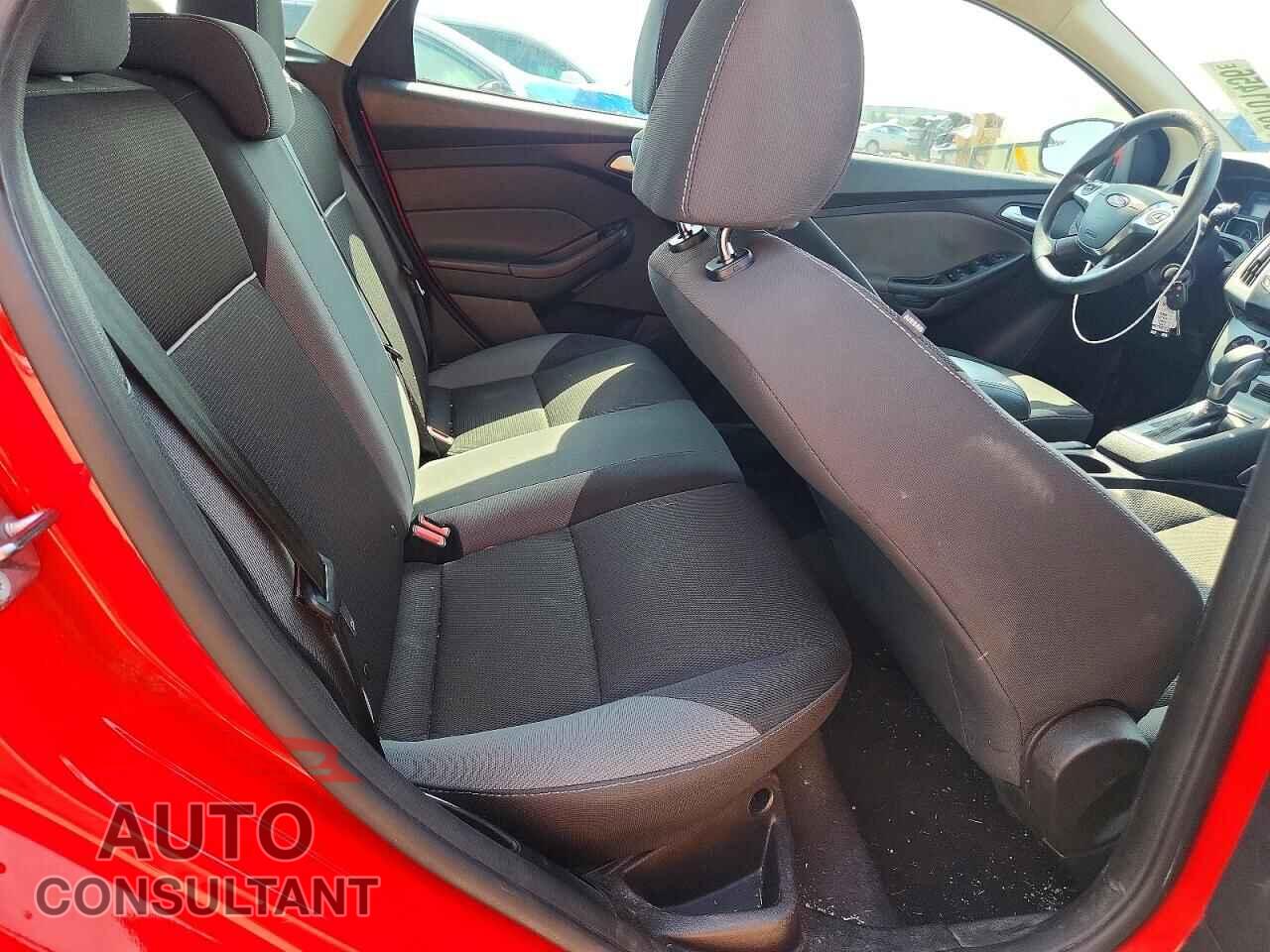FORD FOCUS 2014 - 1FADP3K28EL462797