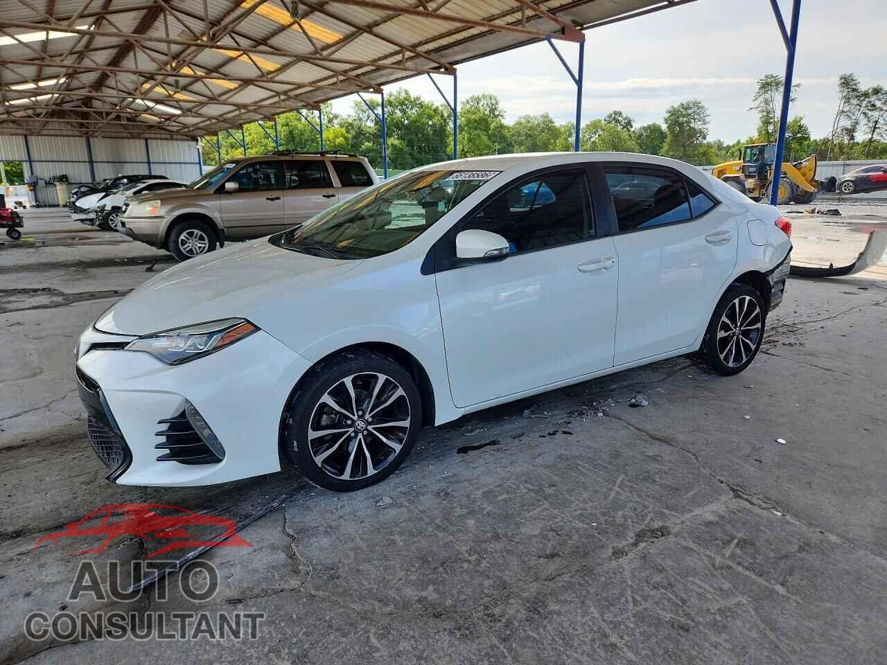 TOYOTA COROLLA 2017 - 5YFBURHE9HP667412