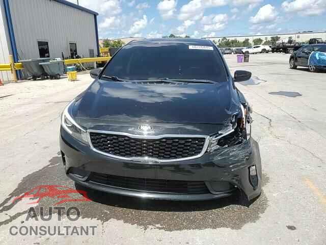 KIA FORTE 2017 - 3KPFK4A70HE017634