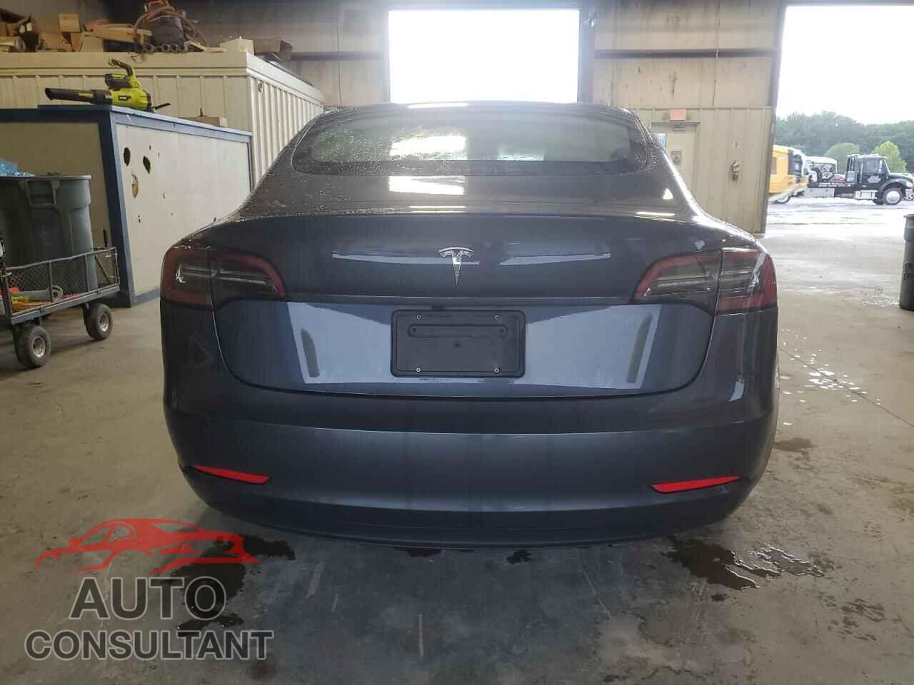 TESLA MODEL 3 2023 - 5YJ3E1EA8PF703704