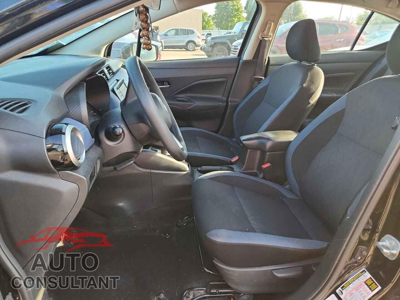 NISSAN VERSA 2023 - 3N1CN8EV1PL824462