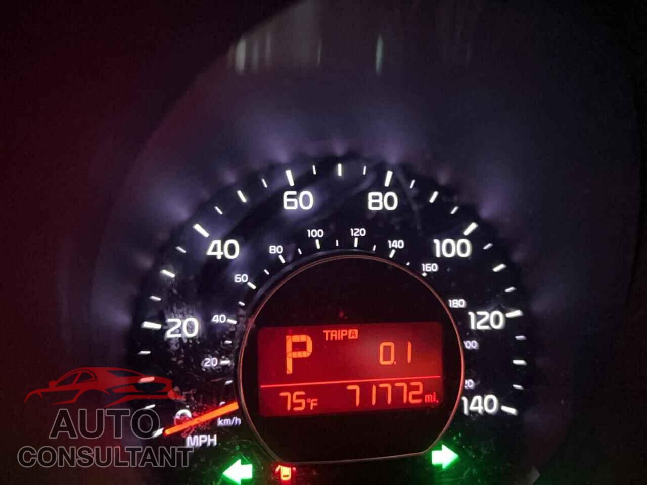KIA SOUL 2014 - KNDJN2A21E7003733