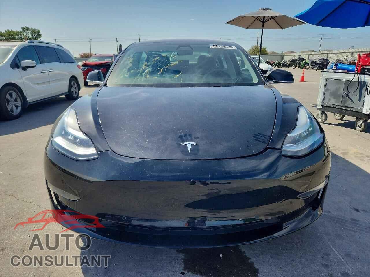 TESLA MODEL 3 2018 - 5YJ3E1EA4JF034371