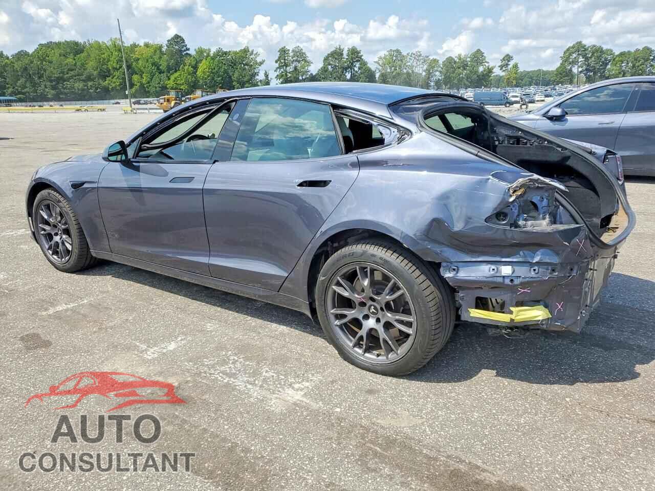 TESLA MODEL S 2021 - 5YJSA1E5XMF451993