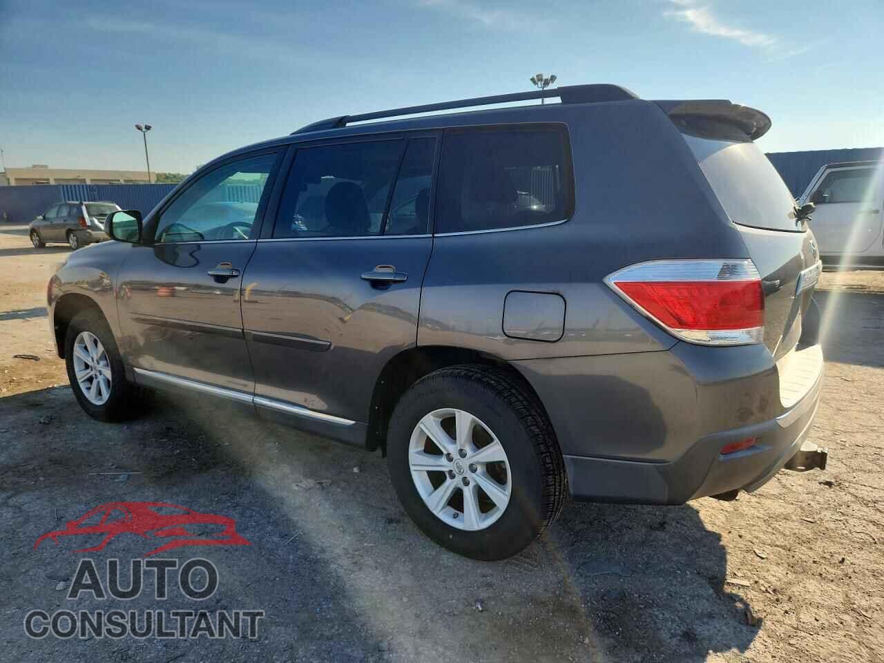 TOYOTA HIGHLANDER 2012 - 5TDBK3EH6CS152143