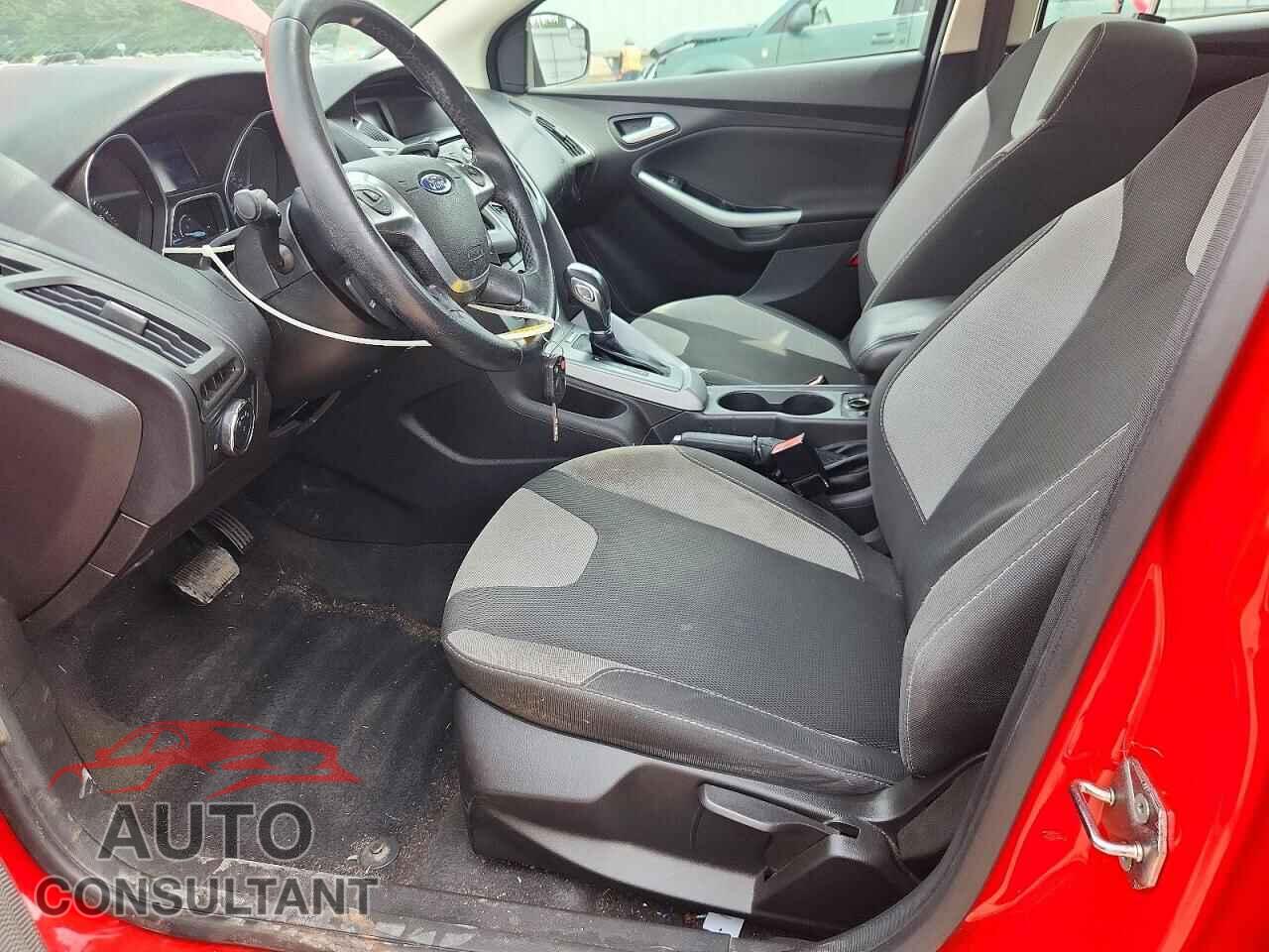 FORD FOCUS 2012 - 1FAHP3K21CL271169