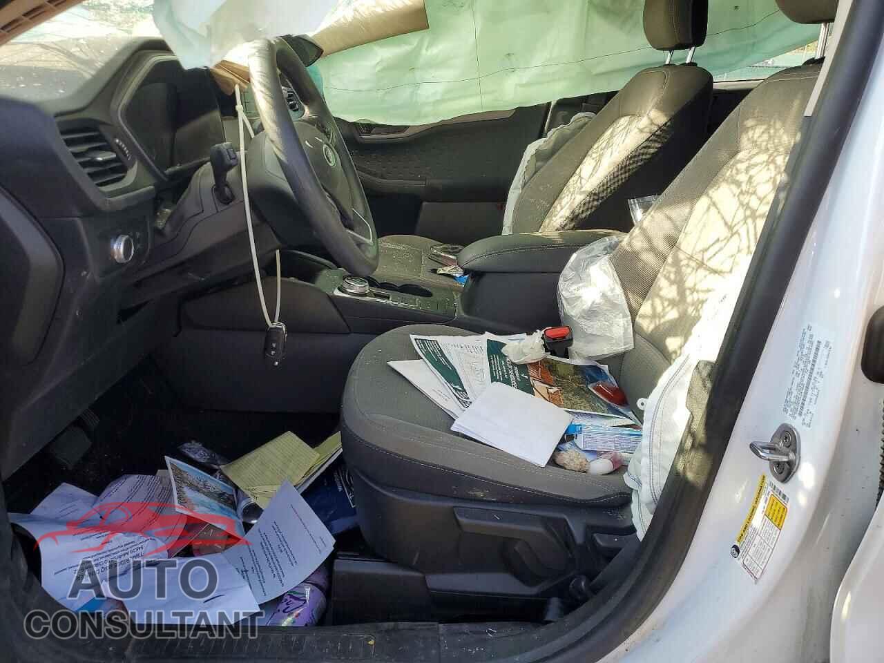 FORD ESCAPE 2020 - 1FMCU9F60LUA18945