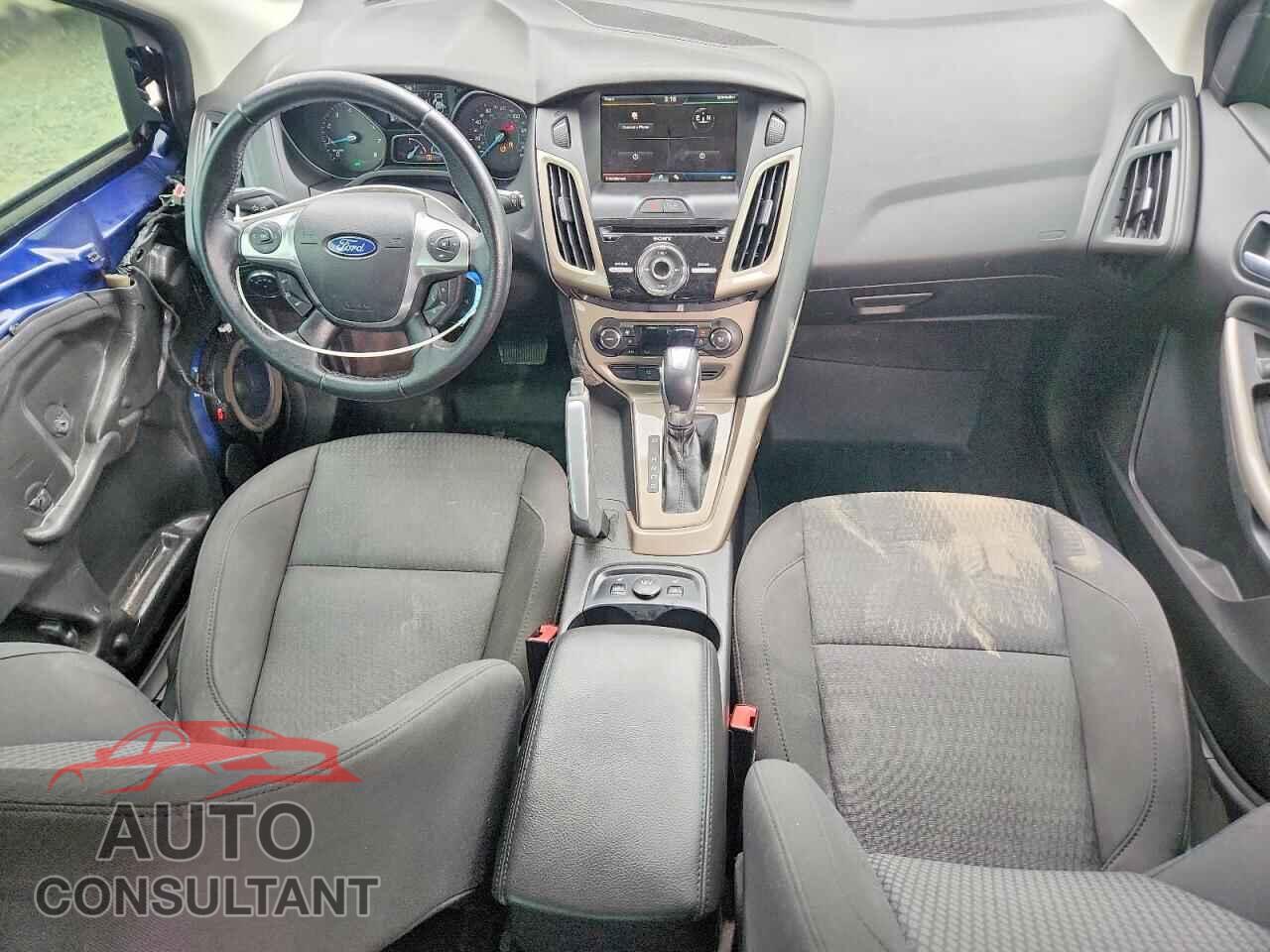 FORD FOCUS 2012 - 1FAHP3M2XCL158723