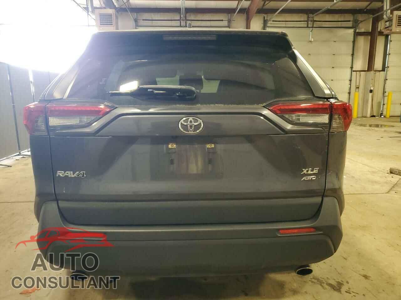 TOYOTA RAV4 2019 - JTMP1RFV7KD031163