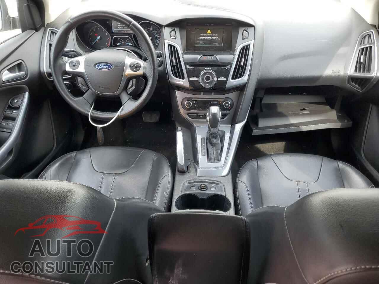 FORD FOCUS 2012 - 1FAHP3N22CL430101