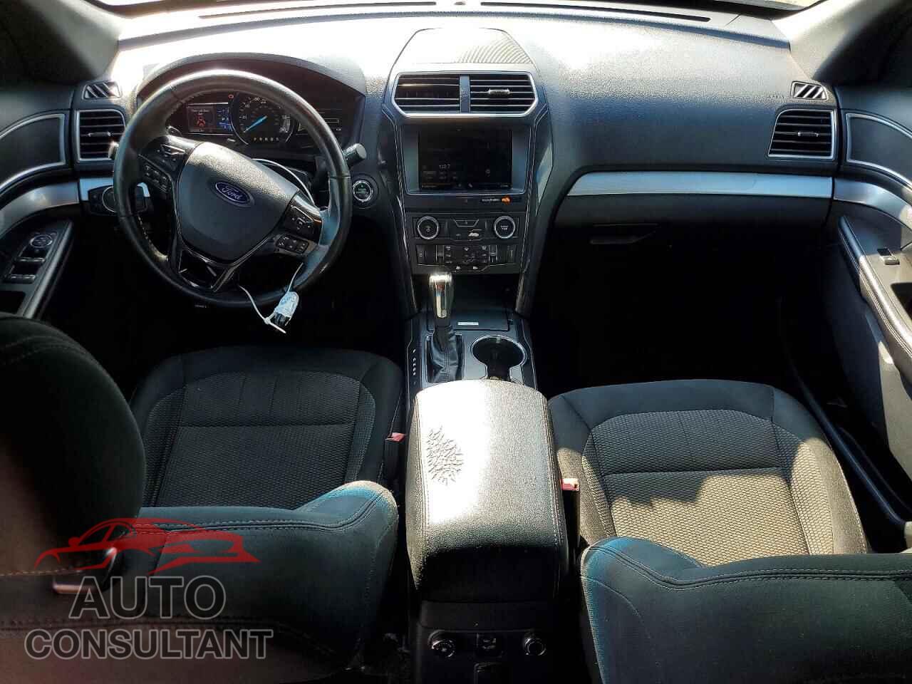 FORD EXPLORER 2016 - 1FM5K7D88GGB33529
