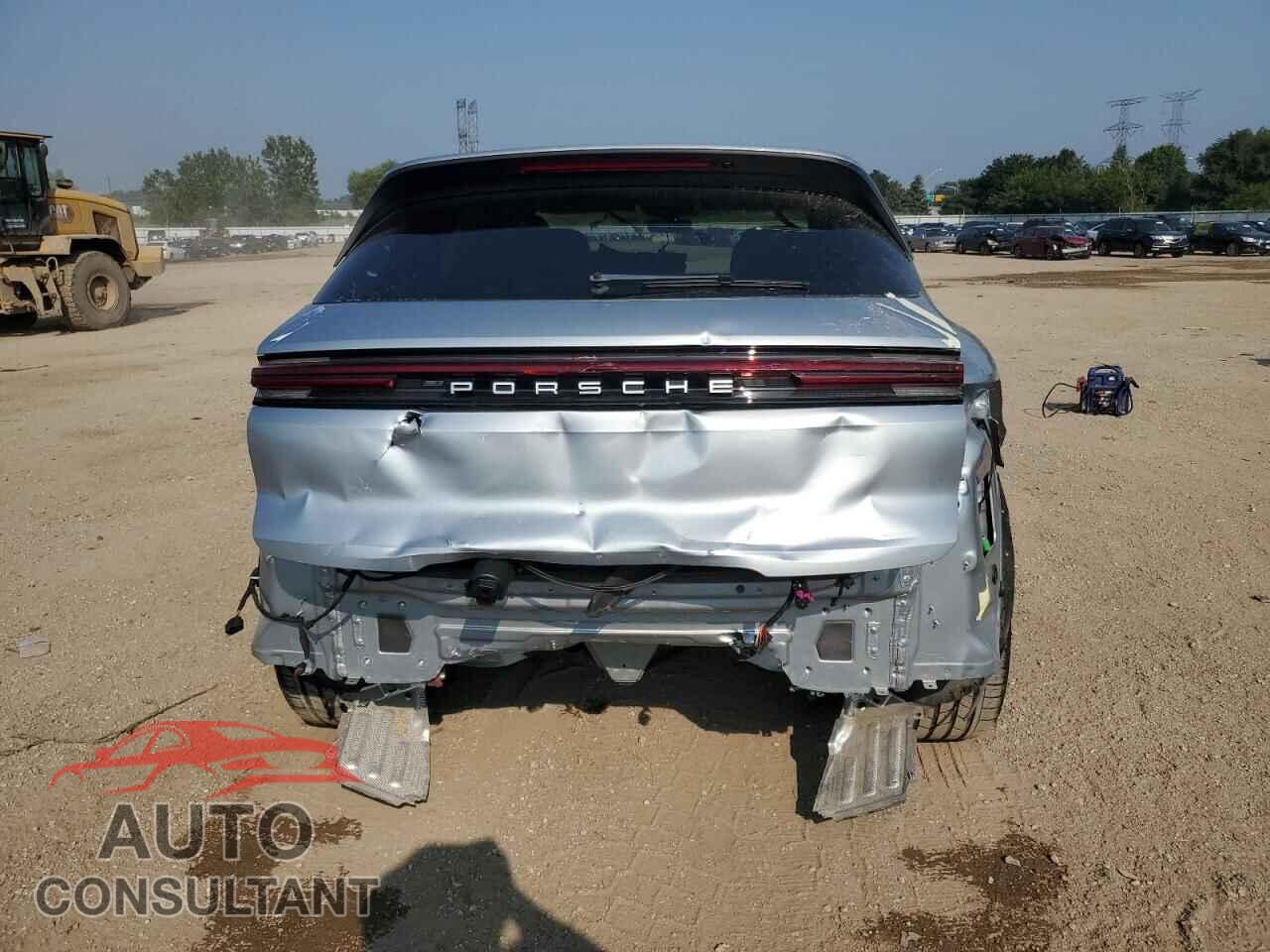 PORSCHE CAYENNE 2024 - WP1AA2AY7RDA04553