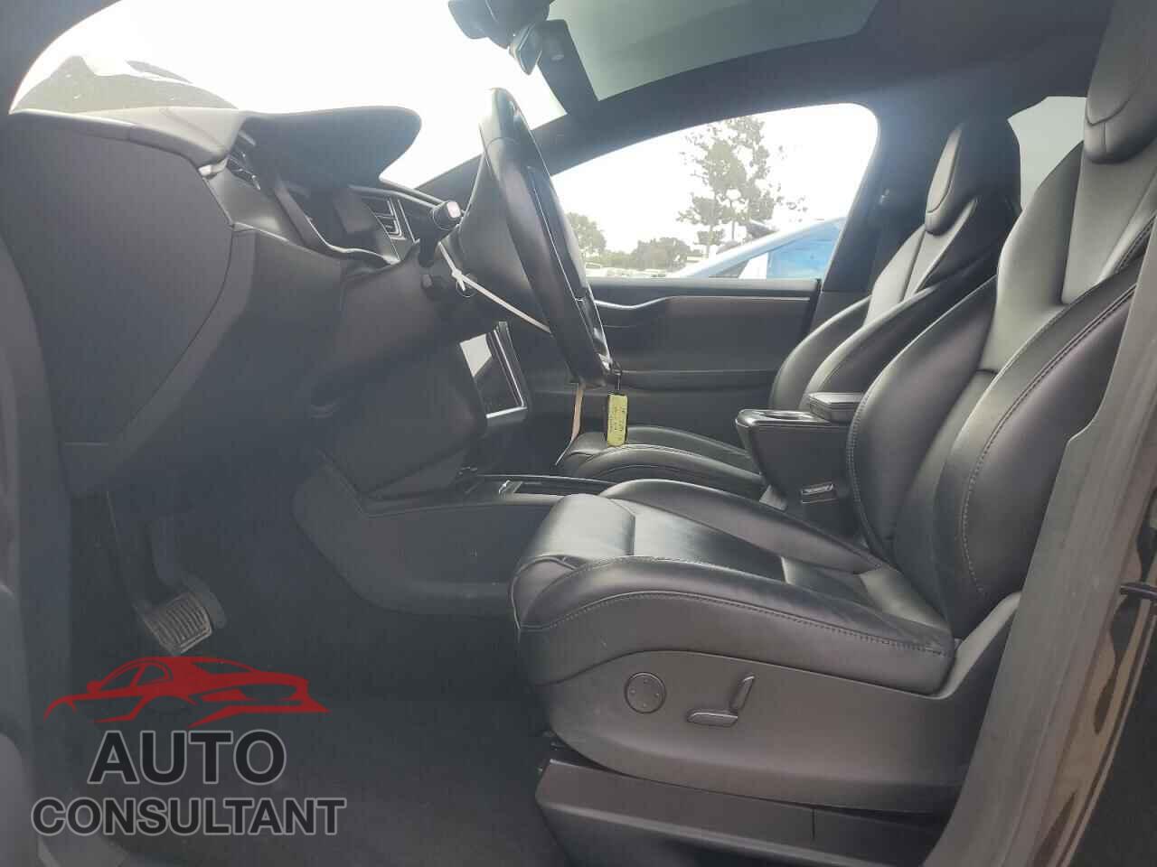 TESLA MODEL X 2017 - 5YJXCBE27HF079045