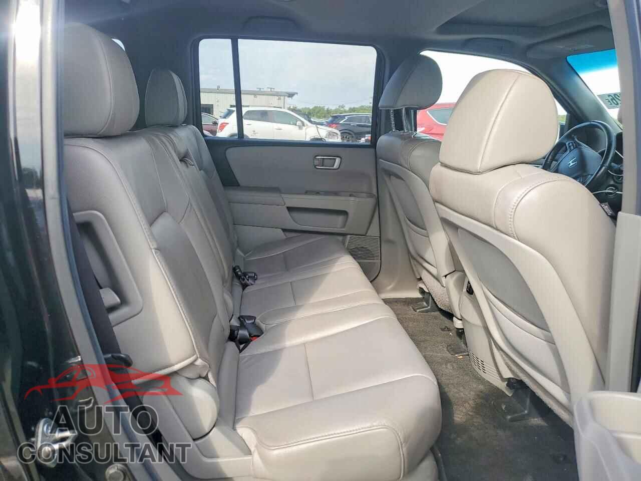 HONDA PILOT 2012 - 5FNYF4H5XCB009514