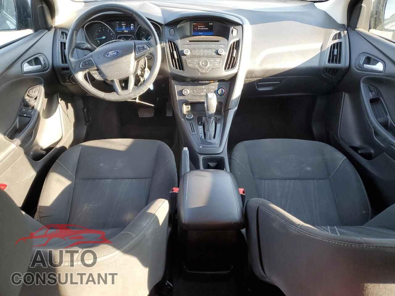 FORD FOCUS 2015 - 1FADP3K27FL269428